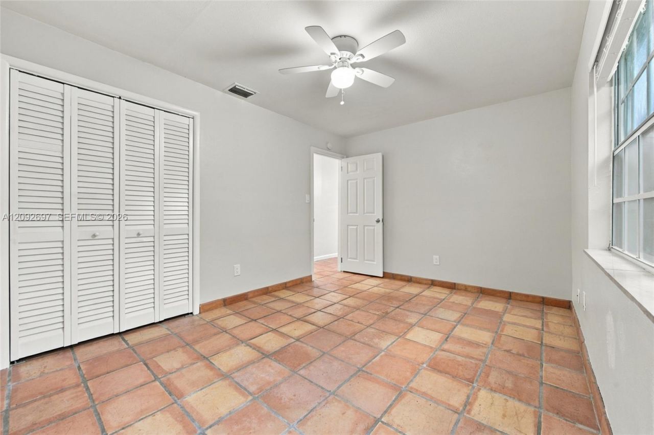 49 W Mango Rd , Lake Worth, FL 33467 Photo