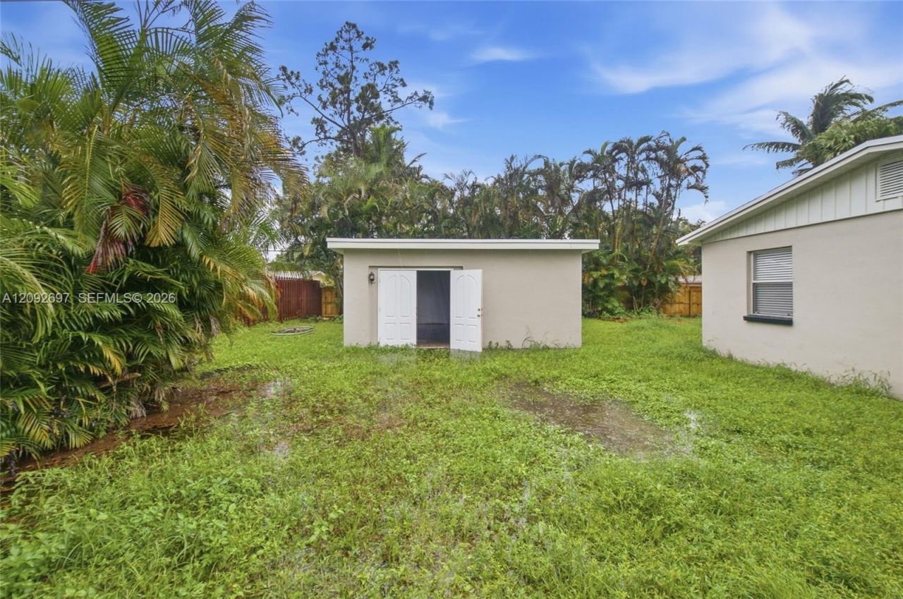 49 W Mango Rd , Lake Worth, FL 33467 Photo