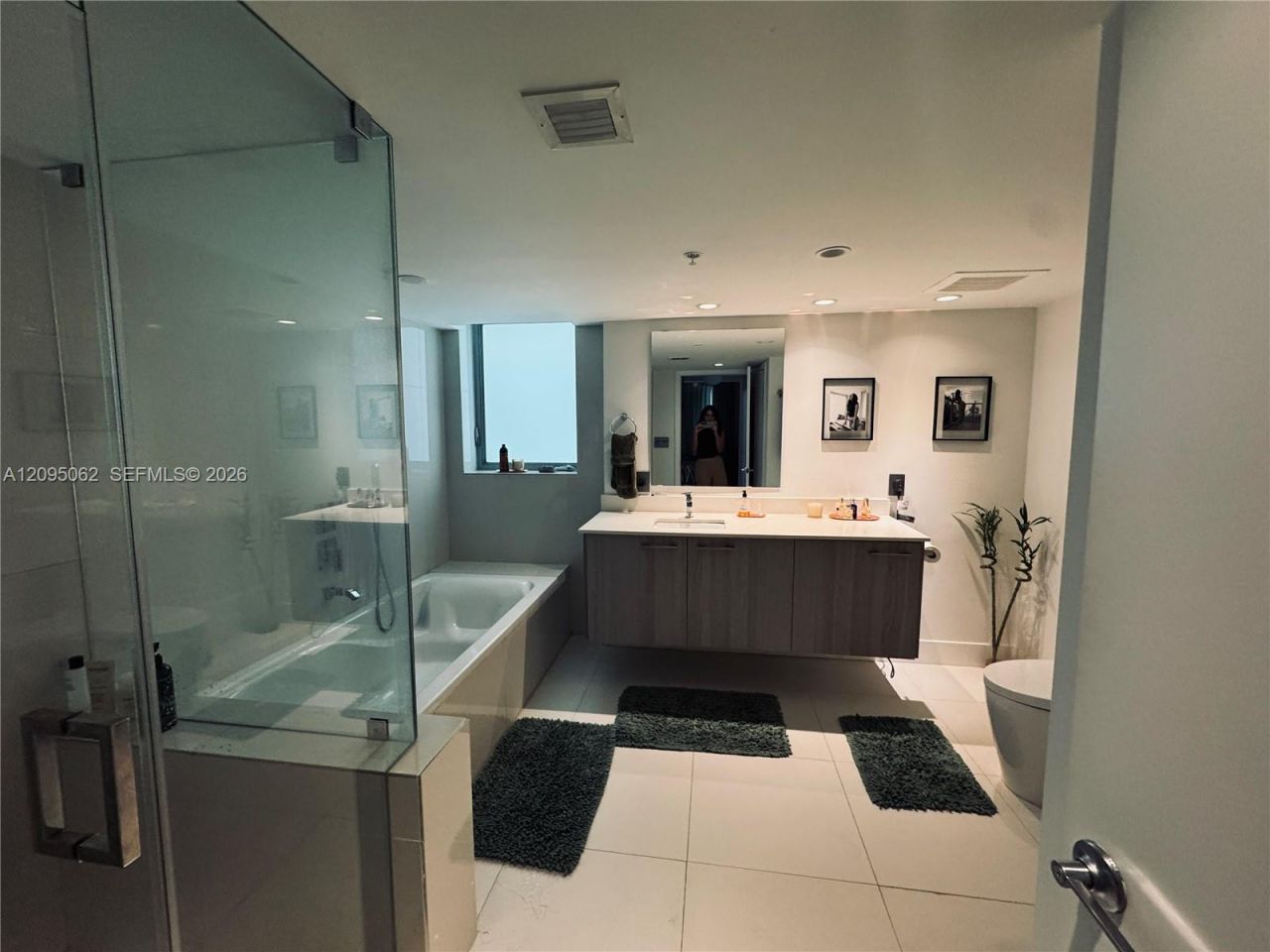 1133 102nd St, Unit 403, Bay Harbor Islands, FL 33154 Photo