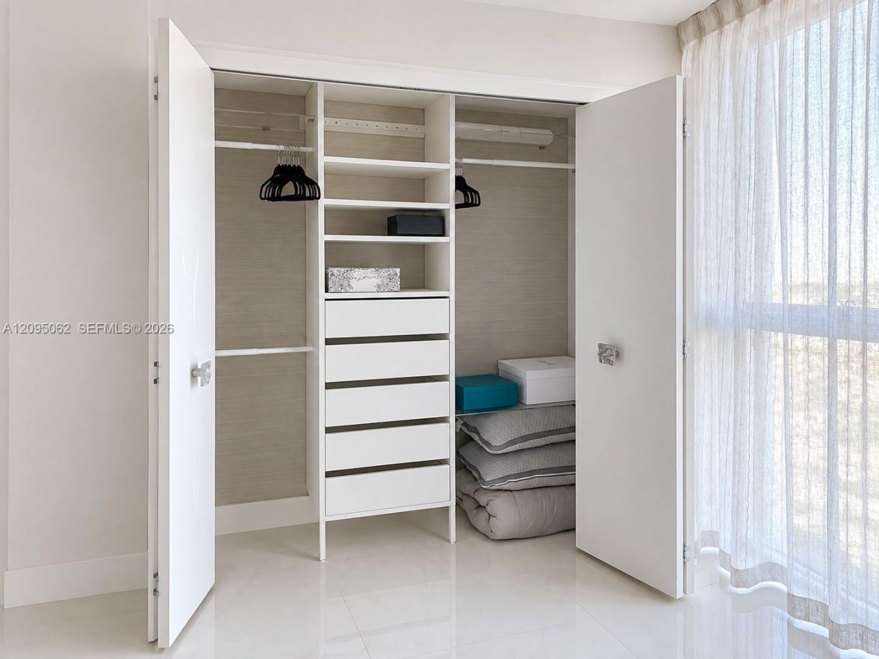 1133 102nd St, Unit 403, Bay Harbor Islands, FL 33154 Photo