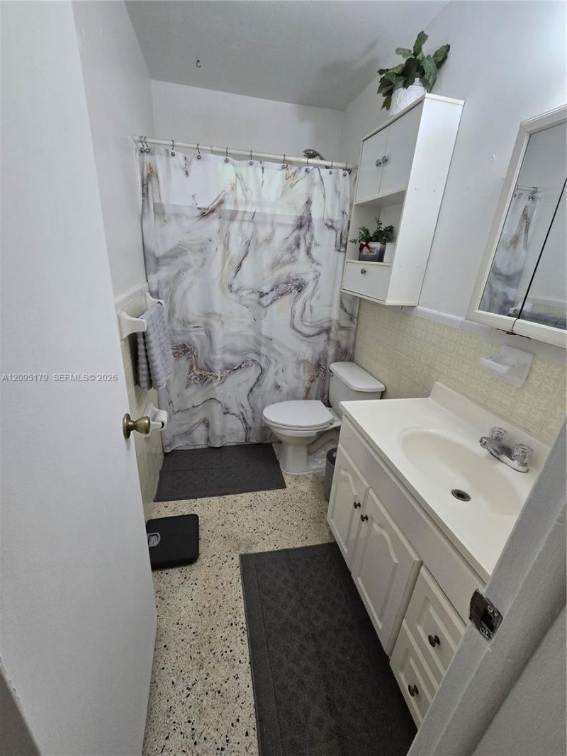 479 E 15th St, Unit 1, Hialeah, FL 33010 Photo