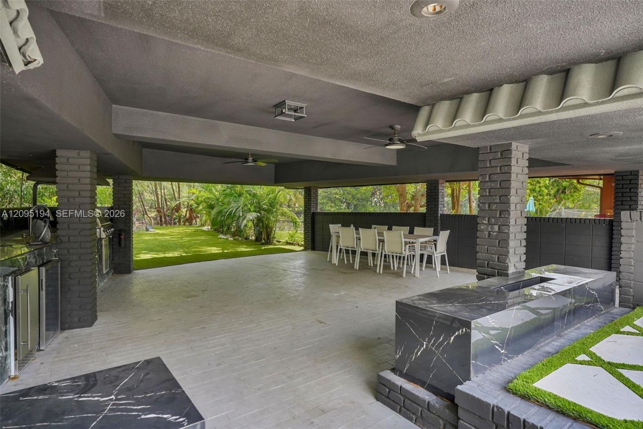 315 NE 122nd St , Unit ALL, North Miami, FL 33161 Photo