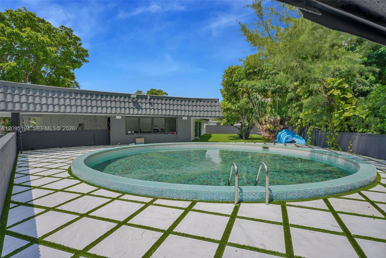 315 NE 122nd St , Unit ALL, North Miami, FL 33161 Photo