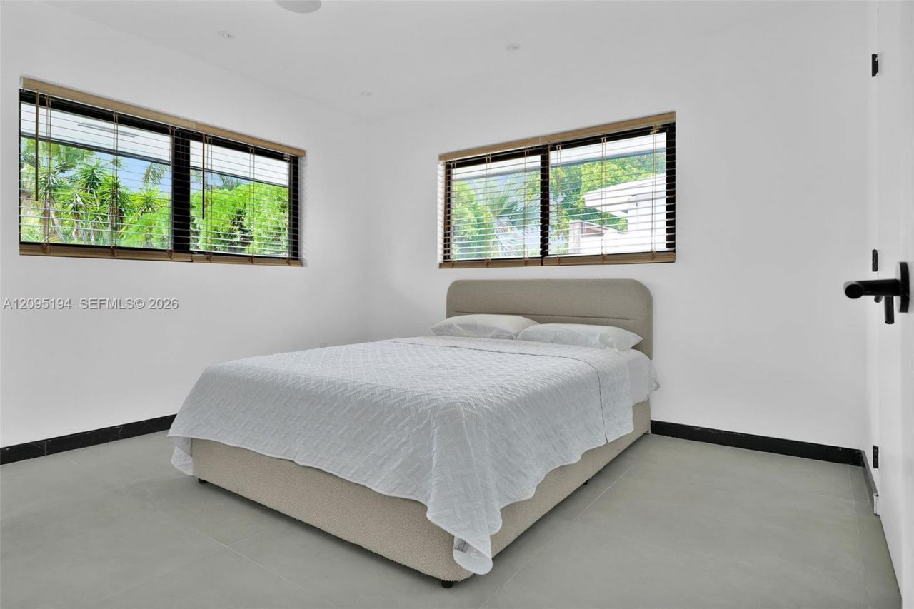 315 NE 122nd St , Unit ALL, North Miami, FL 33161 Photo