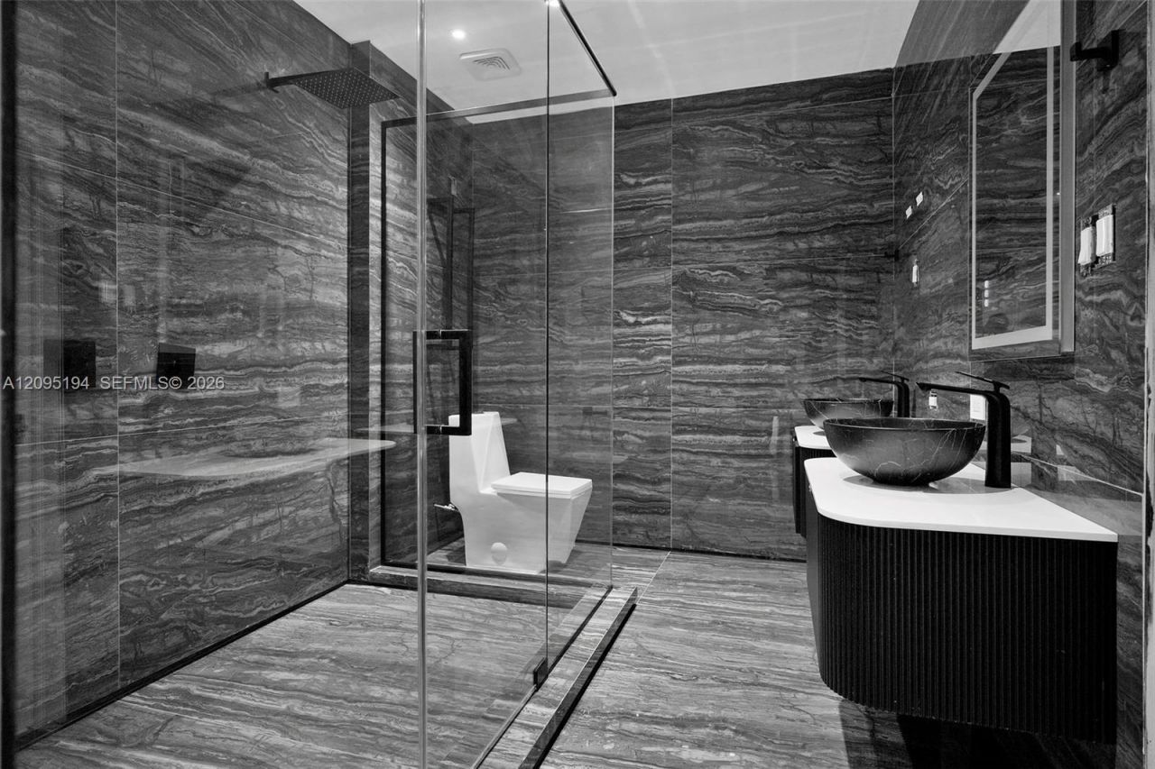 315 NE 122nd St , Unit ALL, North Miami, FL 33161 Photo