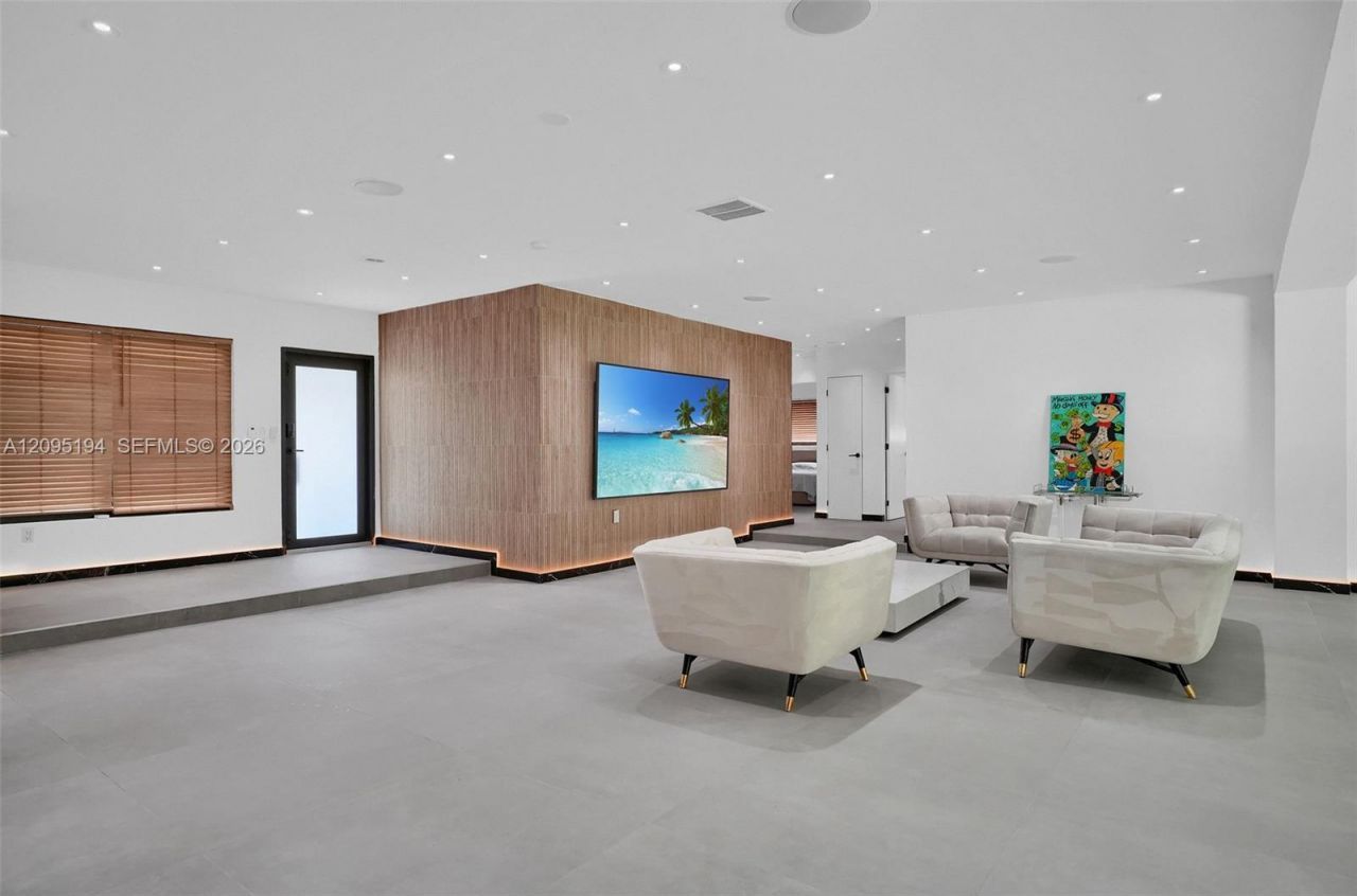 315 NE 122nd St , Unit ALL, North Miami, FL 33161 Photo