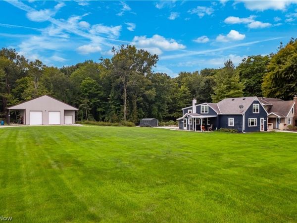 24613 Royalton Road , Columbia Station, OH 44028