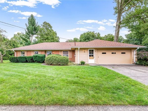 101 Manning Drive , Berea, OH 44017