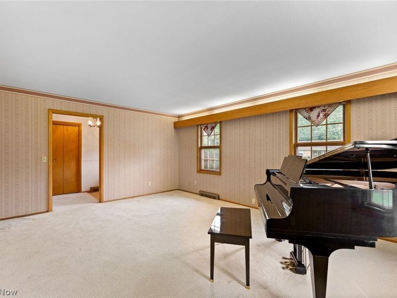 101 Manning Drive, Berea, OH 44017 Photo 3
