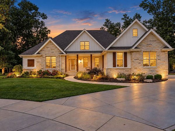 629 George Cohan Court , Crown Point, IN 46307