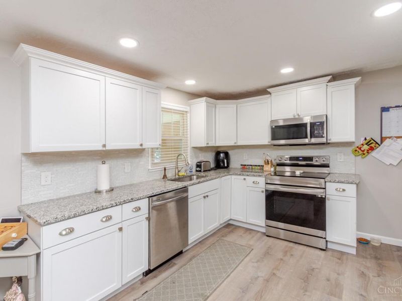 20 Bristol Drive, Centerville, OH 45458 Photo 7