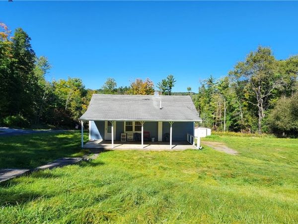 1704 N Hoffman Road, Elmira, NY 14903