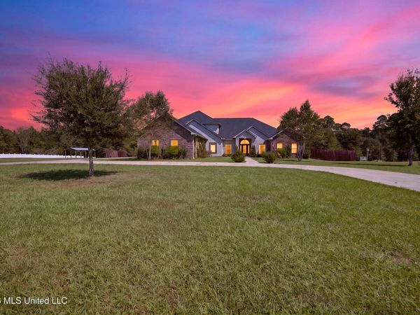 12244 E Pointe Drive, Picayune, MS 39466