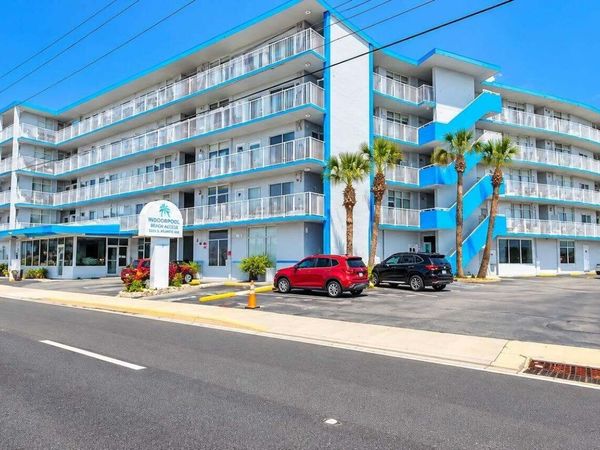1233 S Atlantic Avenue, Unit 206, Daytona Beach, FL 32118