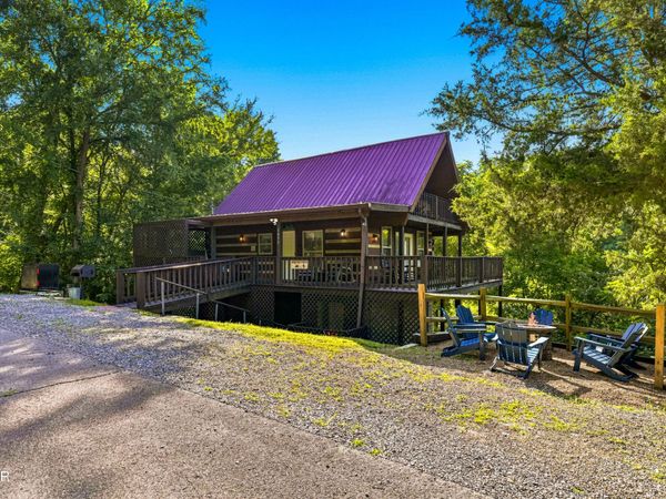 1455 Honey Oaks Way , Sevierville, TN 37876