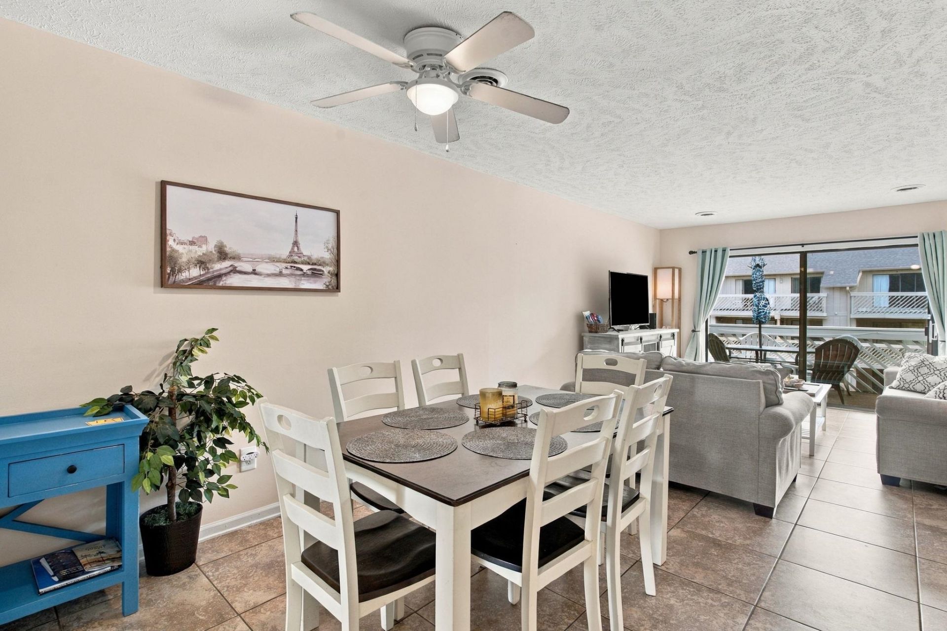 200 Maison Dr. Photo 15