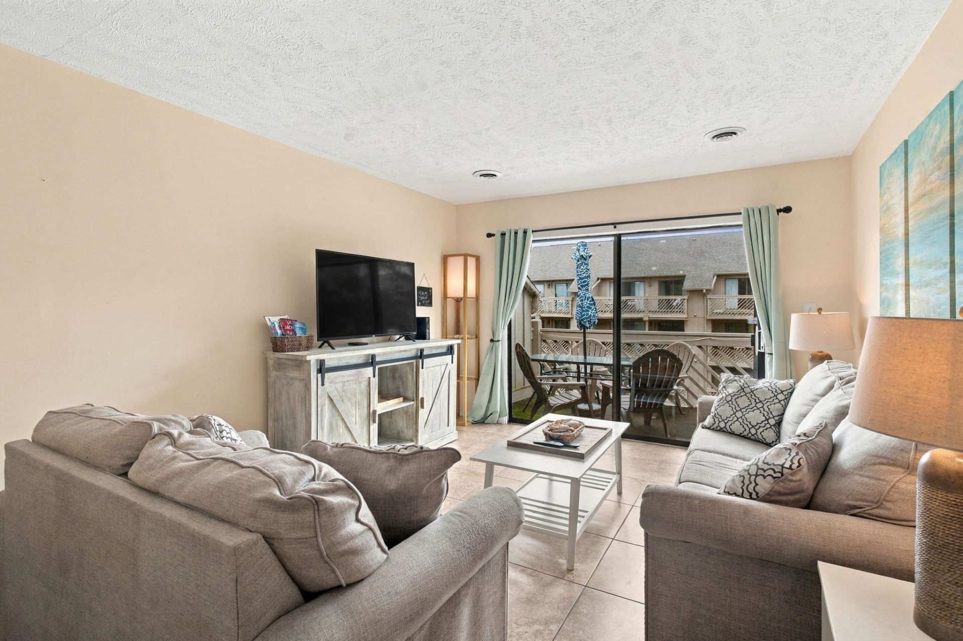 200 Maison Dr. Photo 17