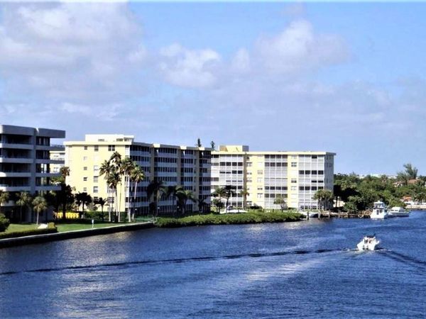 1 HARBOURSIDE Drive, Unit 1204, Delray Beach, FL 33483
