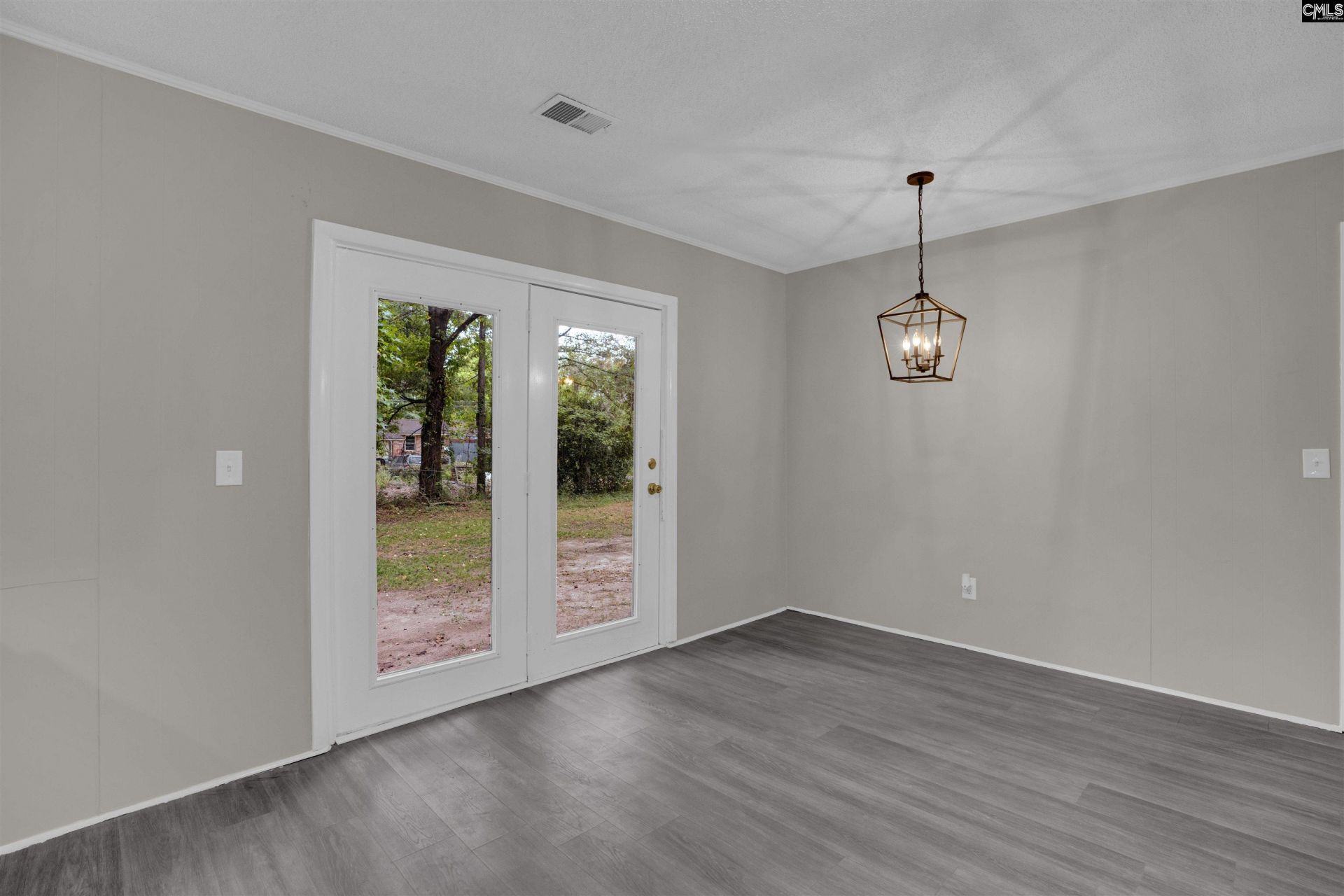 517 Hudson Avenue Photo 14