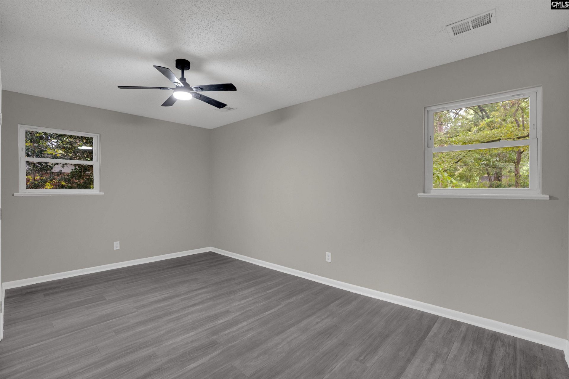 517 Hudson Avenue Photo 16