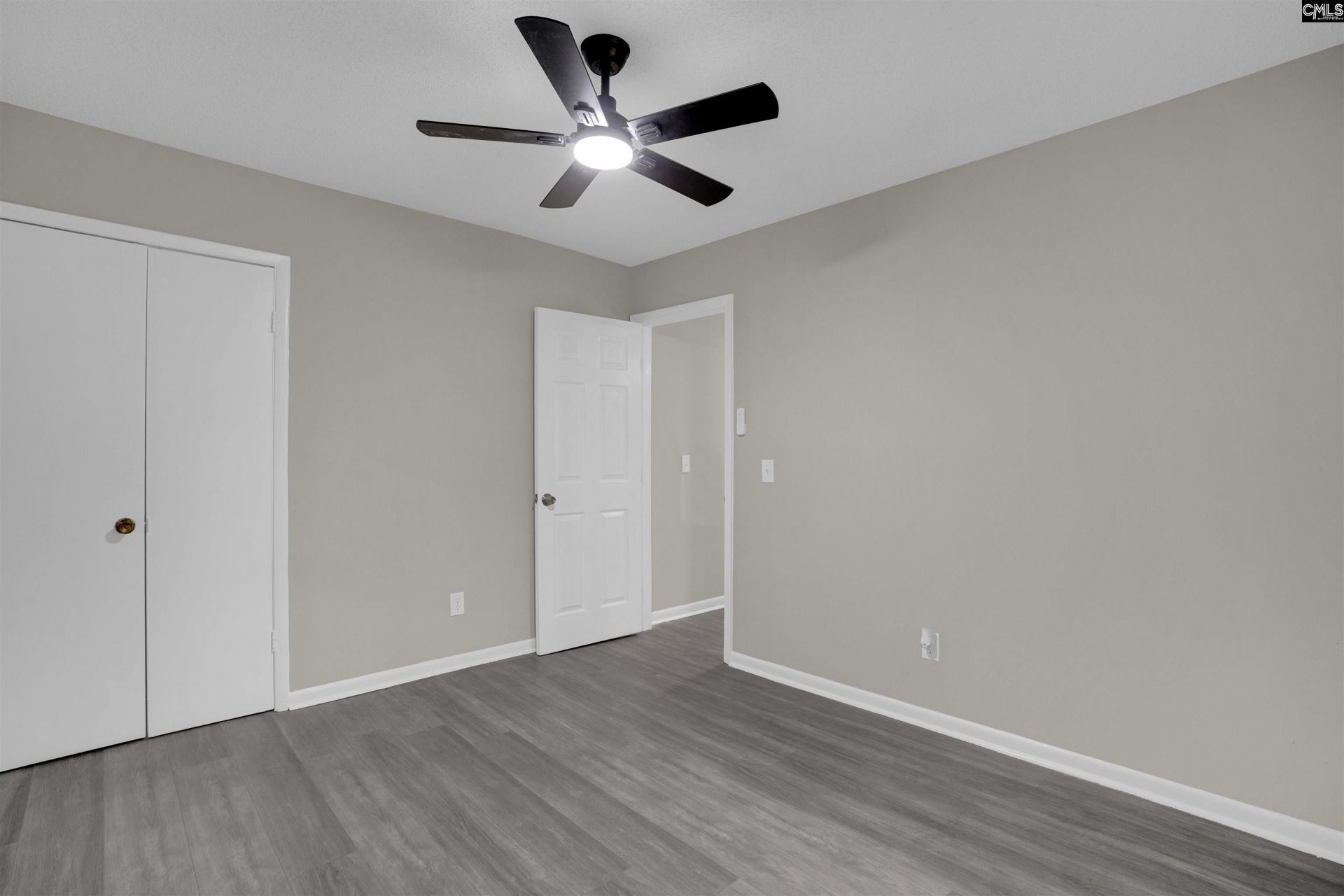 517 Hudson Avenue Photo 23