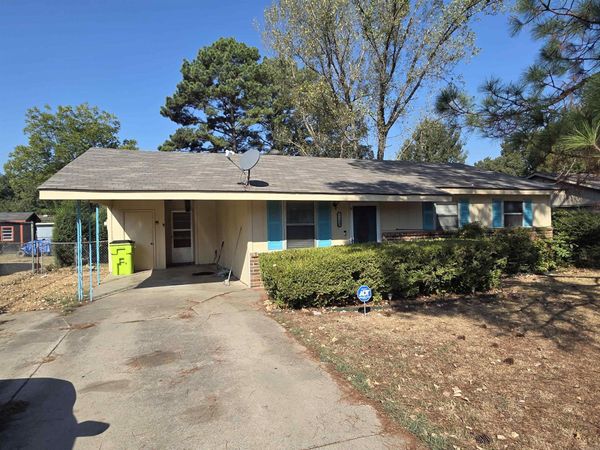 1603 N Lowe St, Stuttgart, AR 72160