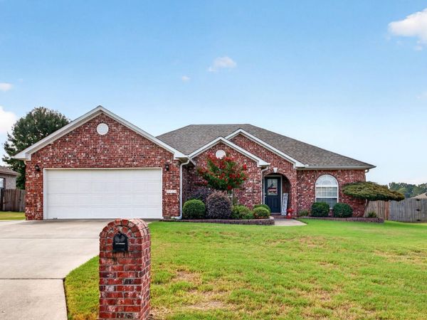 2424 Canterbury Lane, Cabot, AR 72023