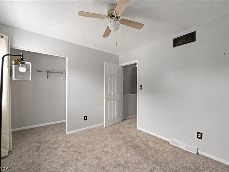 2382 Penny Lane, Youngstown, OH 44515 Photo 14