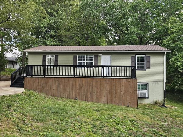 1698 Apple Valley Dr, Cookeville, TN 38501