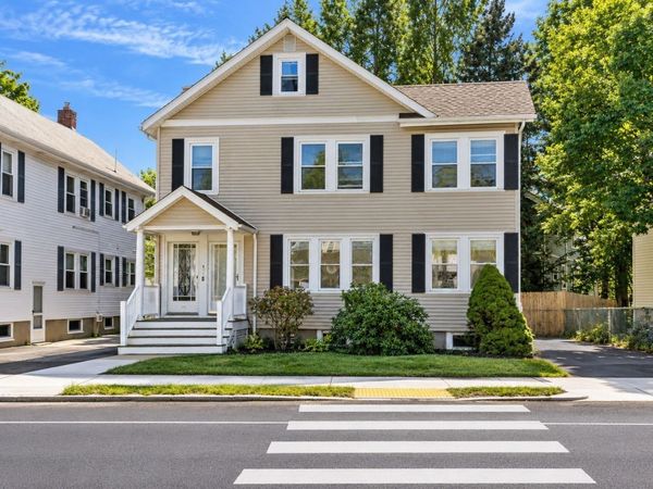 88-90 Auburn St, Unit 90, Newton, MA 02466