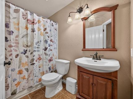 8405 Zachis Way, Antelope, CA 95843 Photo
