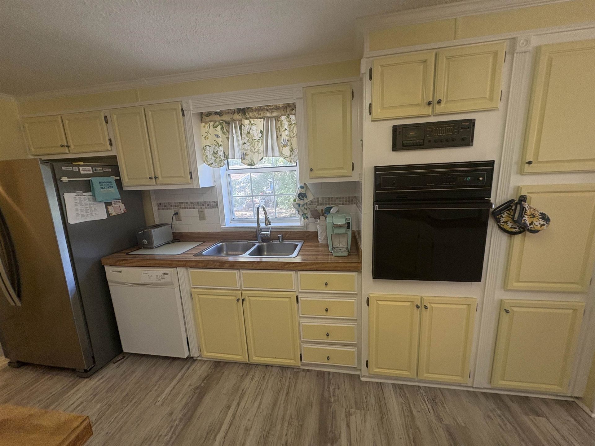 838 Jensen Dr. N Photo 4