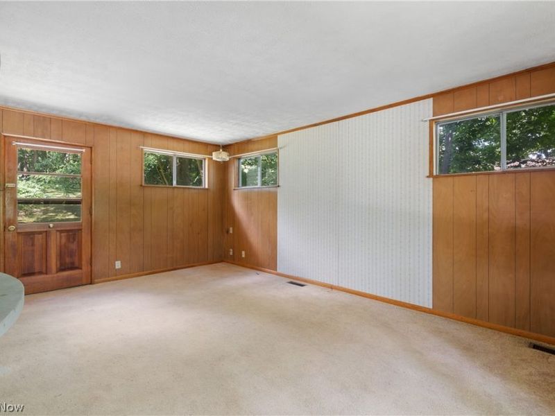 353 Southeast Avenue , Tallmadge, OH 44278 Photo 13