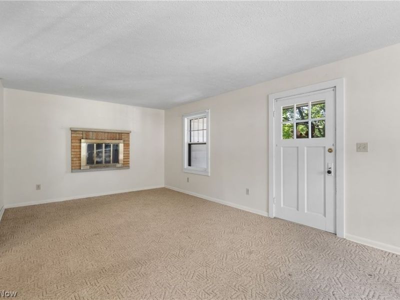 353 Southeast Avenue , Tallmadge, OH 44278 Photo 6