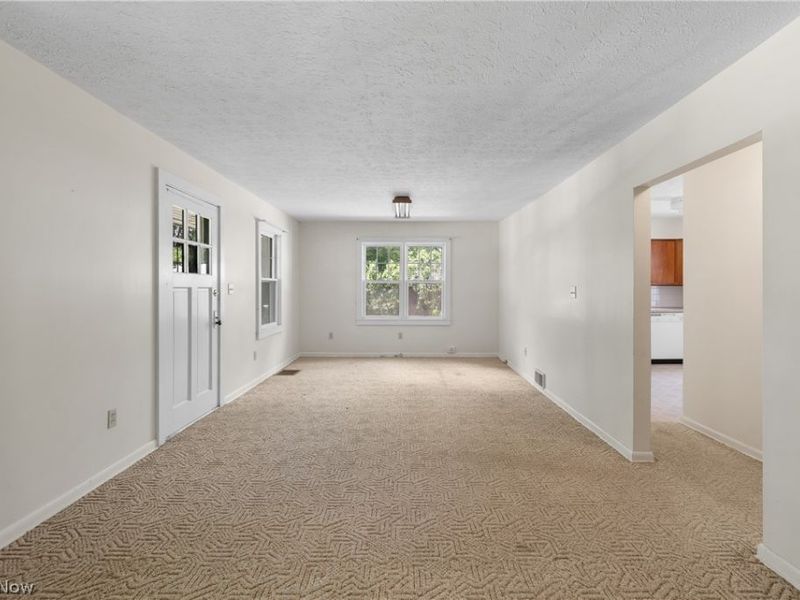 353 Southeast Avenue , Tallmadge, OH 44278 Photo 7