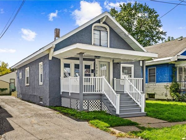 1305 Oak Street , Utica, NY 13502
