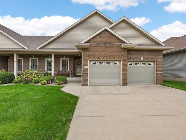 319 13th Ave SW, Mt Vernon, IA 52314