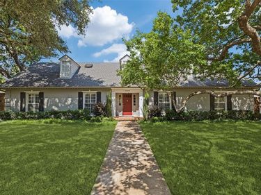 7219 Stonetrail Drive, Dallas, TX 75230