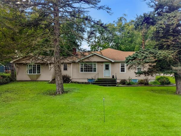N1409 N Hillside BOULEVARD, Genoa City, WI 53128