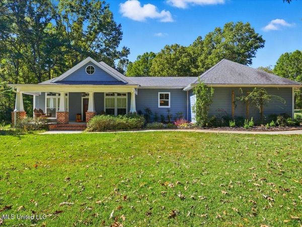 101 Country Haven Place, Raymond, MS 39154