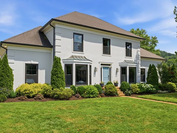 700 Burleigh Ct, Nashville, TN 37221
