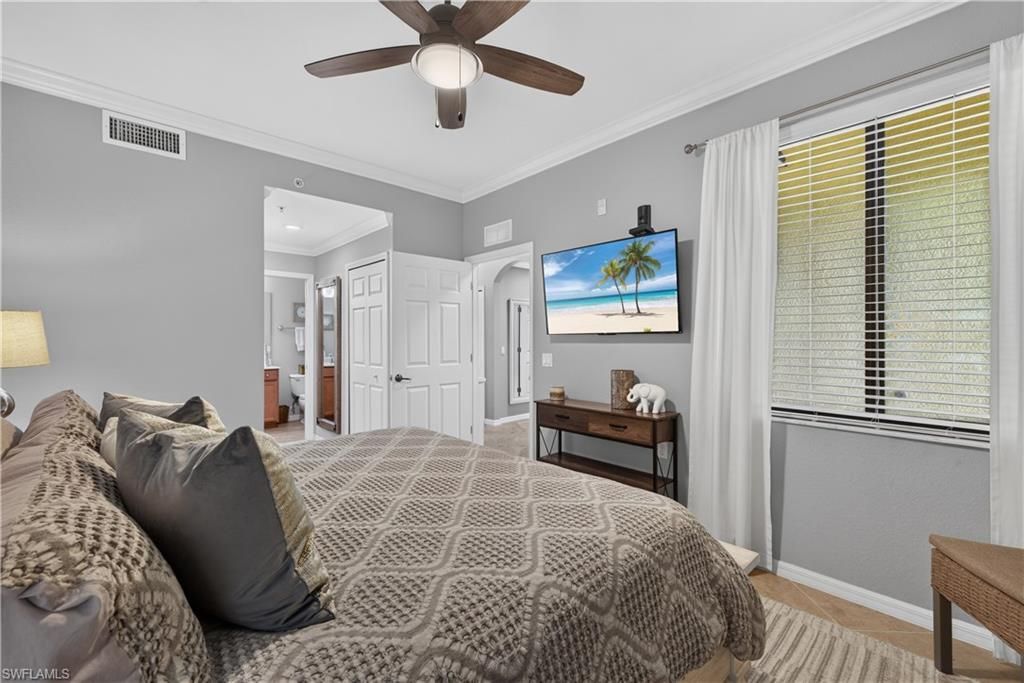 9727 Acqua Ct, Unit 433, Naples, FL 34113 Photo