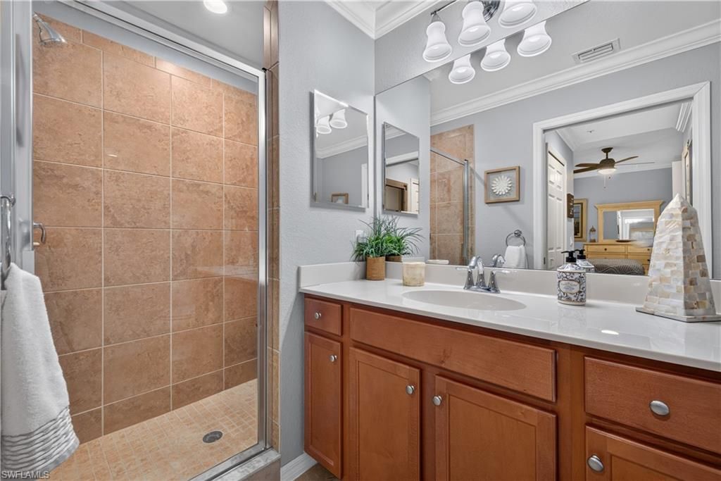 9727 Acqua Ct, Unit 433, Naples, FL 34113 Photo