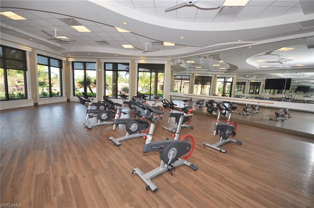 9727 Acqua Ct, Unit 433, Naples, FL 34113 Photo