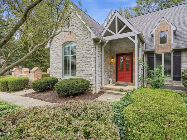 5 Hunters Gate Drive , Findlay, OH 45840