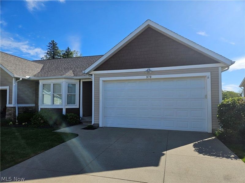 979 Bristol Drive, Akron, OH 44312 Photo 1