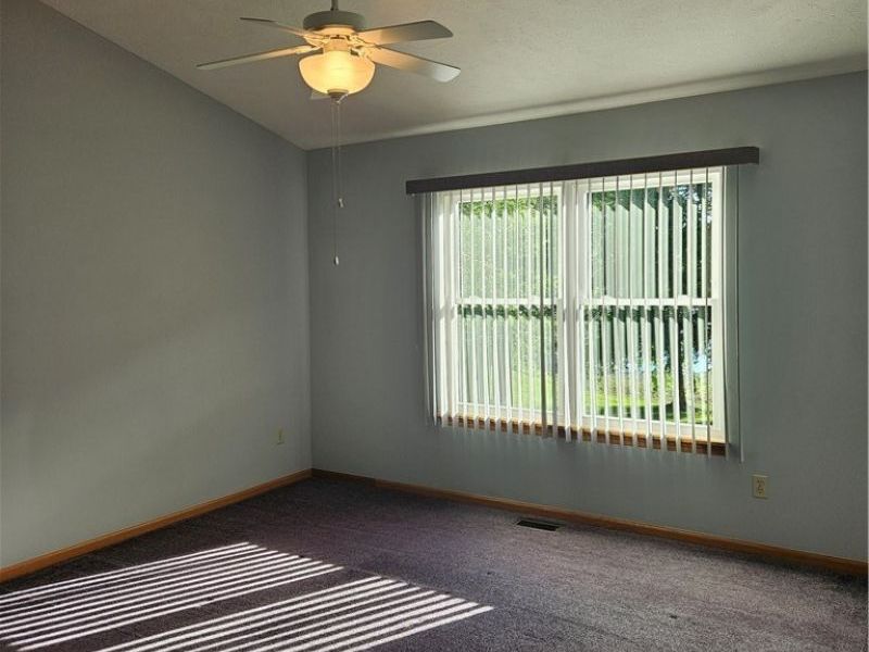 979 Bristol Drive, Akron, OH 44312 Photo 14