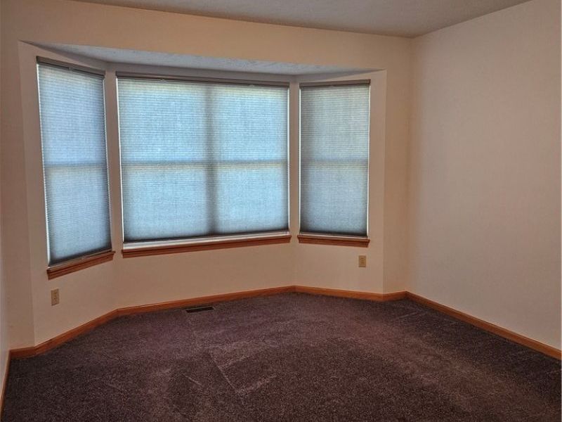 979 Bristol Drive, Akron, OH 44312 Photo 18