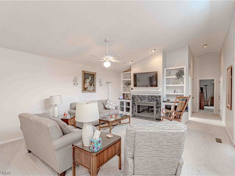 18316 Sherbrooke Oval , Strongsville, OH 44136 Photo 8