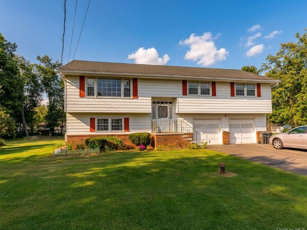 39 Jeanette Lane, Lake Katrine, NY 12449